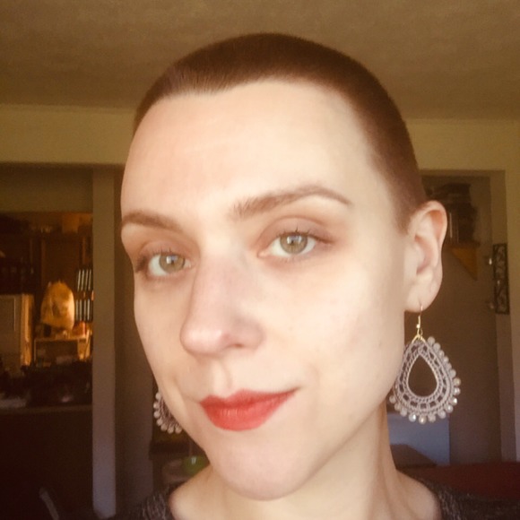 Meet your Posher, Tiffany - Picture 1 of 1